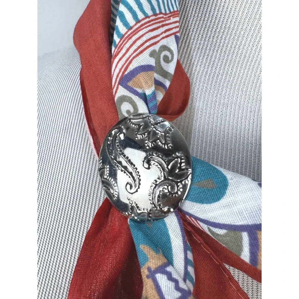Vintage Silver Tone Paisley Embossed Round Scarf Clip Slide Accessory 1.25 Rodeo